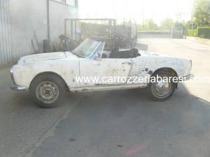 Image 3/14 of Alfa Romeo Giulia 1600 Spider (1964)