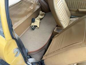 Image 19/47 of Opel GT 1900 (1973)