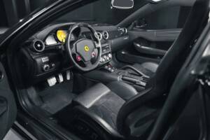 Image 13/14 of Ferrari 599 GTB Fiorano (2011)