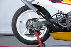 Bild 41/50 von Honda RS 250 RF (1992)