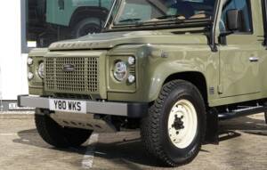 Bild 12/32 von Land Rover Defender 90 Works V8 (2014)