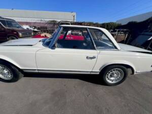 Bild 9/40 von Mercedes-Benz 280 SL (1969)