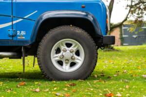 Bild 10/50 von Land Rover Defender 90 &quot;50th Anniversary&quot; (1999)