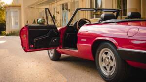 Image 4/32 of Alfa Romeo 1.6 Spider (1989)