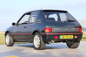 Bild 4/50 von Peugeot 205 GTi 1.9 (1991)
