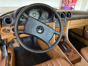 Image 11/11 de Mercedes-Benz 380 SL (1982)