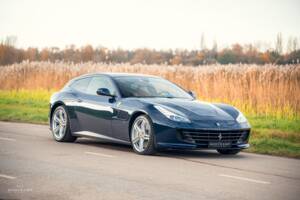 Bild 2/12 von Ferrari GTC4Lusso (2016)