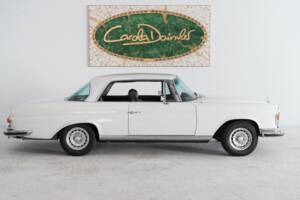 Image 11/38 of Mercedes-Benz 280 SE 3,5 (1970)