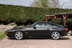 Bild 32/50 von Porsche 928 GTS (1995)