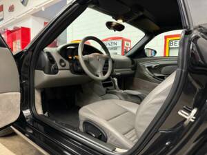 Bild 8/21 von Porsche Boxster (2003)