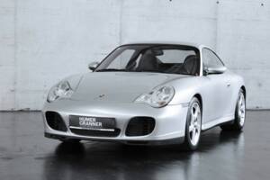 Image 6/50 of Porsche 911 Carrera 4S (2004)