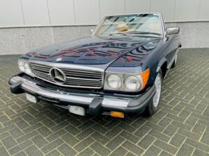 Image 3/36 of Mercedes-Benz 560 SL (1988)