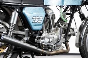 Image 10/50 of Ducati 750 GT (1972)