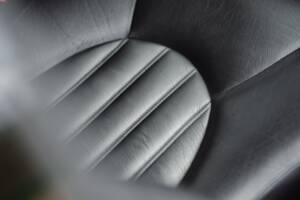 Image 34/42 of Jaguar XK8 4.0 (1999)