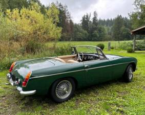 Image 3/18 of MG MGB (1965)
