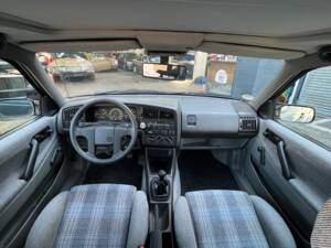 Image 12/33 of Volkswagen Passat 1.8 (1989)
