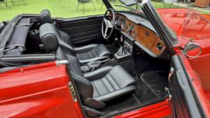 Immagine 35/81 di Triumph TR 6 (1973)