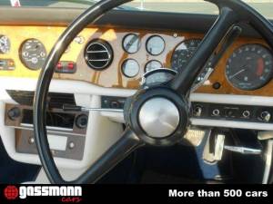 Image 13/15 of Rolls-Royce Corniche I (1971)