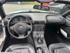 Bild 17/23 von BMW Z3 Roadster 1,8 (1998)