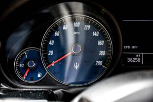 Image 33/43 of Maserati GranTurismo 4.2 (2008)