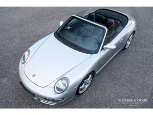 Bild 9/29 von Porsche 911 Carrera S (2005)