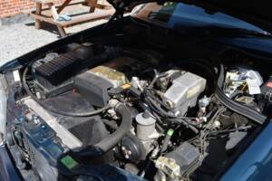 Immagine 15/15 di Mercedes-Benz E 220 (1996)