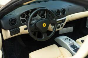 Bild 34/50 von Ferrari F 360 Modena (1999)