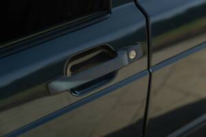 Imagen 9/50 de Mercedes-Benz 190 E (1988)