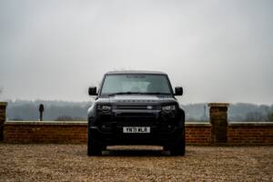 Image 11/50 de Land Rover Defender 110 V8 &quot;Bond Edition&quot; (2021)