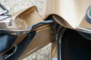 Image 43/50 of Volvo 1800 E (1971)