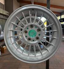 Bild 12/21 von BMW 520i (1987)