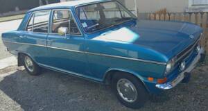 Imagen 4/8 de Opel Kadett 1,1 (1973)