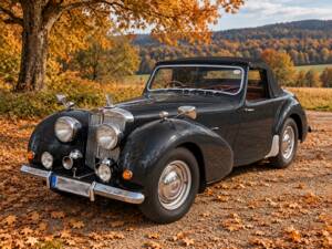 Image 1/11 of Triumph 2000 Roadster (1949)