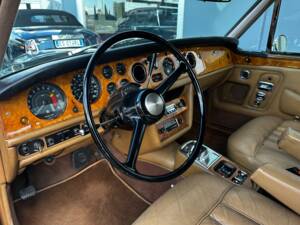 Imagen 10/17 de Rolls-Royce Corniche I (1973)