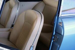 Image 26/50 of Ferrari 330 GT 2+2 (1964)