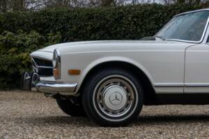 Bild 17/50 von Mercedes-Benz 280 SL (1970)