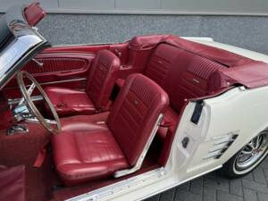 Image 30/50 de Ford Mustang 390 GTA (1966)