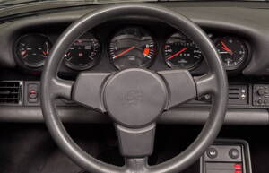 Image 20/23 of Porsche 911 Carrera 3.2 (WTL) (1989)