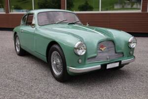 Immagine 8/36 di Aston Martin DB 2&#x2F;4 Mk I (1954)