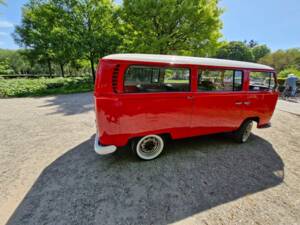 Bild 9/24 von Volkswagen T2a minibus (1968)