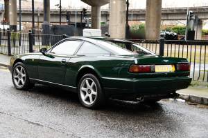 Image 3/7 of Aston Martin Virage (1990)