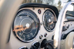 Image 23/42 of Mercedes-Benz 190 SL (1961)