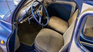 Bild 16/23 von Renault 4 CV (1960)