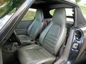 Bild 19/32 von Porsche 911 Carrera 4 (1992)