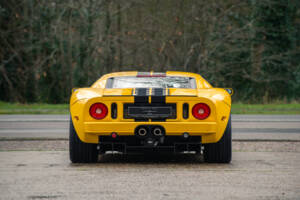 Imagen 8/39 de Ford GT (2005)