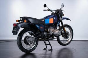 Bild 4/50 von BMW DUMMY (1988)