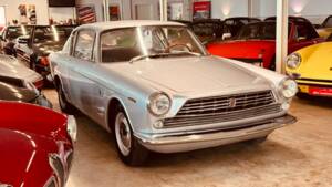 Image 2/13 of FIAT 2300 S Coupé (1964)