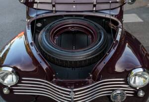 Immagine 31/33 di Renault 4 CV Décapotable (1951)