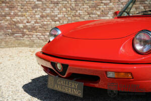 Immagine 18/50 di Alfa Romeo 2.0 Spider (1991)