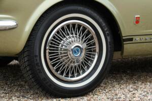 Image 22/50 of Ford Mustang GT (1966)